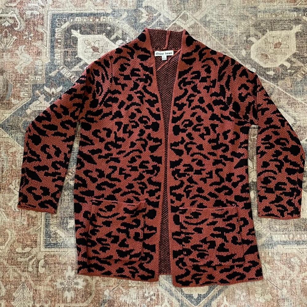 EUC- Leopard print cardigan